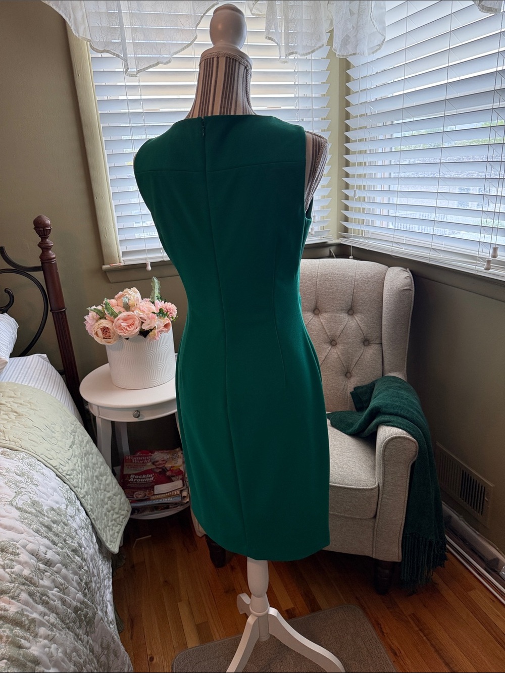 Calvin Klein Sheath Dress Women’s size 6 - Picture 2 of 7